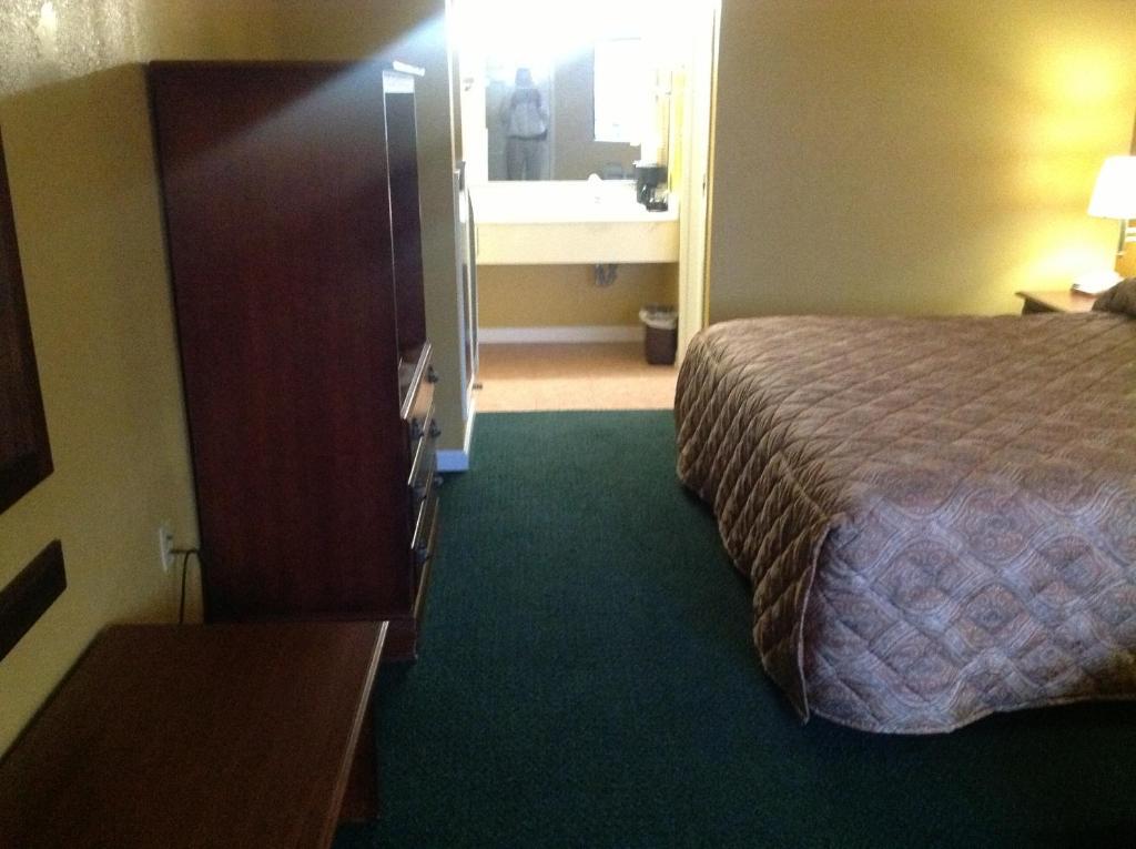Colonial Inn And Suites - Memphis Southaven Chambre photo