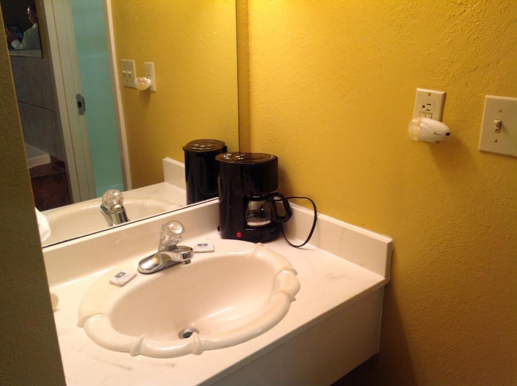 Colonial Inn And Suites - Memphis Southaven Chambre photo